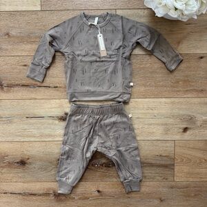 NWT Gunamuna 9-12m Bamboo Sweatsuit in National Parks